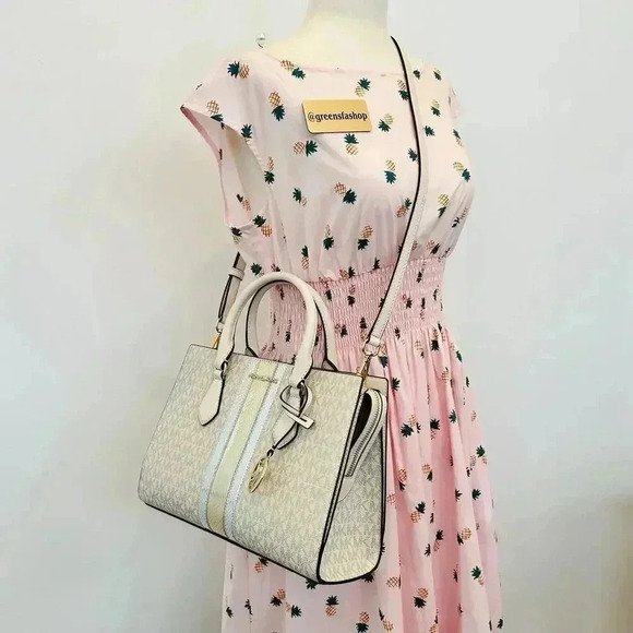 Michael Kors Purse & Wallet Sheila Medium Signature & Metallic Satchel Pale Gold - Picture 11 of 12